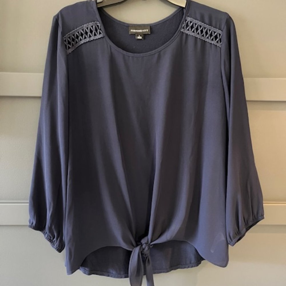 FORTUNE + IVY - Tabitha Crochet Detail 3/4 Sleeve Blouse